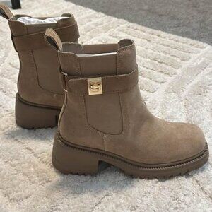 Steve Madden Boots